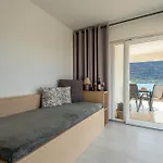 Holidays Roko - Sea View With Pool (adults Only) Apartamento Grebaštica