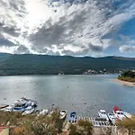 Holidays Roko - Sea View With Pool (adults Only) Apartamento Grebaštica