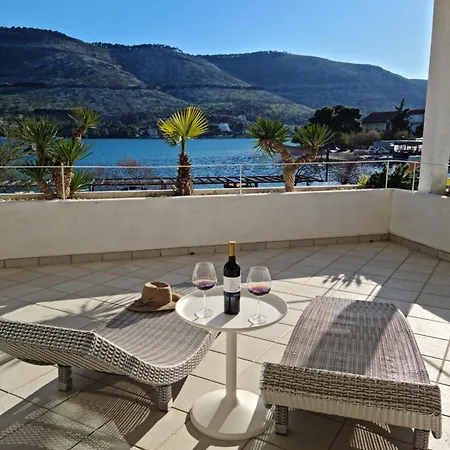 Holidays Roko - Sea View With Pool (adults Only) Grebaštica