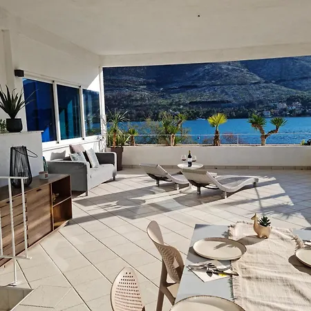 Holidays Roko Apartment