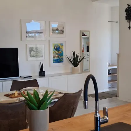 Holidays Roko Apartment *