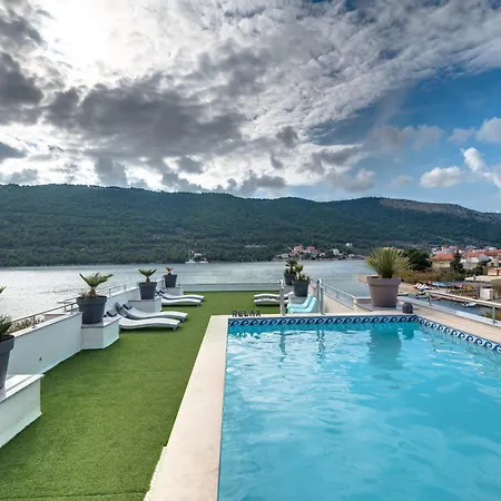 Holidays Roko (adults Only) *