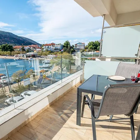 Holidays Roko - Sea View With Pool (adults Only) Daire *
