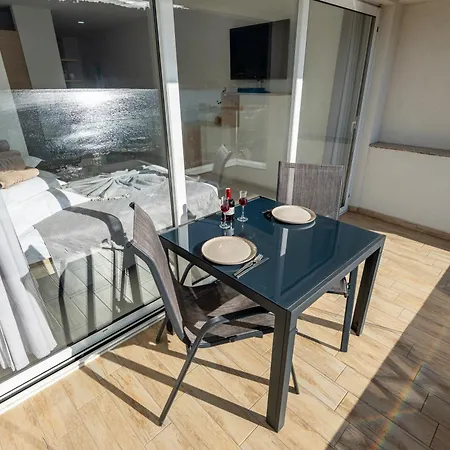 Holidays Roko - Sea View With Pool (adults Only) דירה Grebaštica