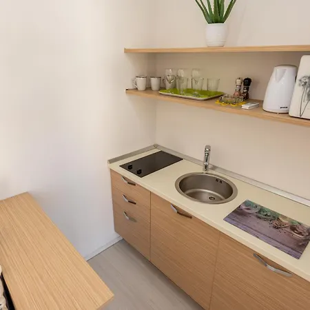 דירה Holidays Roko - Sea View With Pool (adults Only)