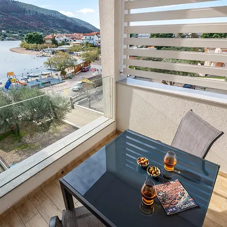Apartment Holidays Roko