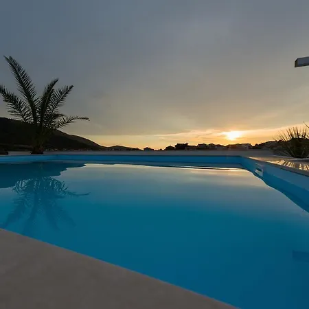 Holidays Roko - Sea View With Pool (adults Only) דירה *
