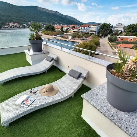 Holidays Roko - Sea View With Pool (adults Only) Apartment
