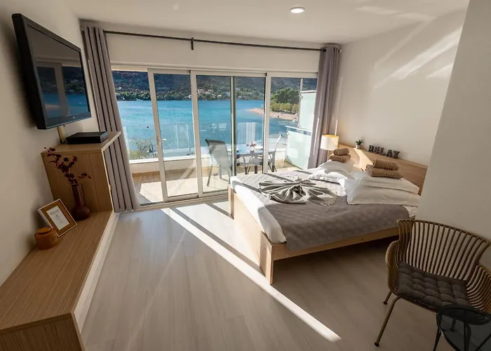 דירה Holidays Roko - Sea View With Pool (adults Only)